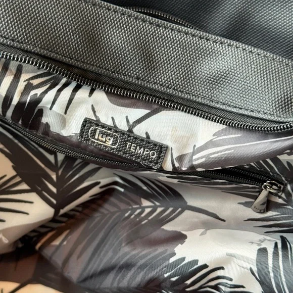 Lug Tempo Matte Luxe Tote Bag - black - Picture 5 of 5